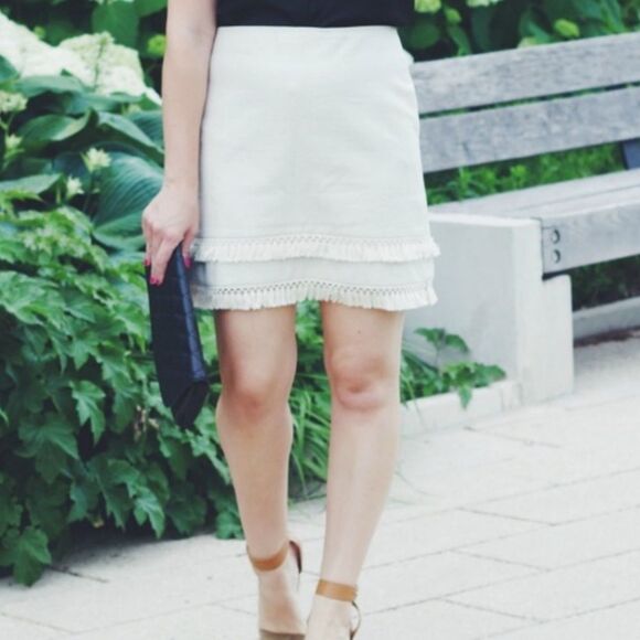 Ann Taylor Loft beige cotton and linen blend tassels skirt size 10 NWOT - Picture 1 of 8